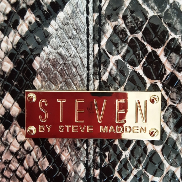 STEVEN Faux Python Crossbody Bag EUC - Picture 8 of 8